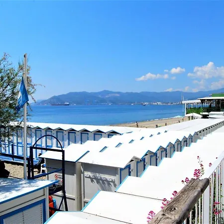 Viola - A Due Passi Dal Mare Apartment