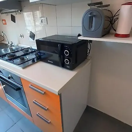 Viola - A Due Passi Dal Mare